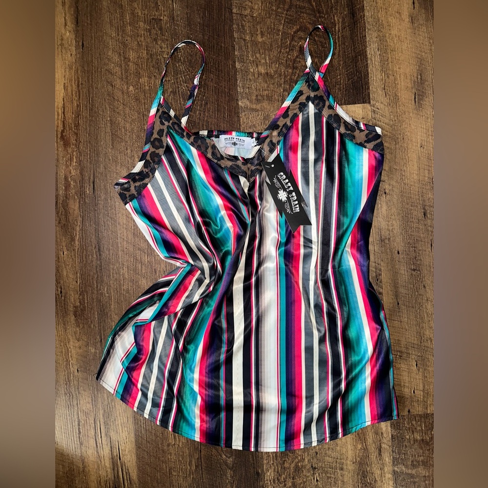 NWT cami style lace trim top